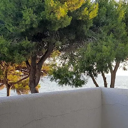 La Caletta Szálloda 3*